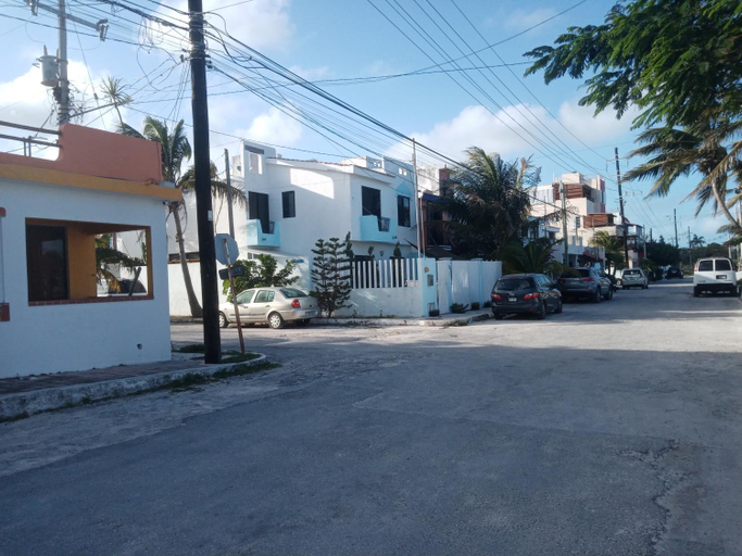Others 4, Caribbean Paradise, Isla Mujeres