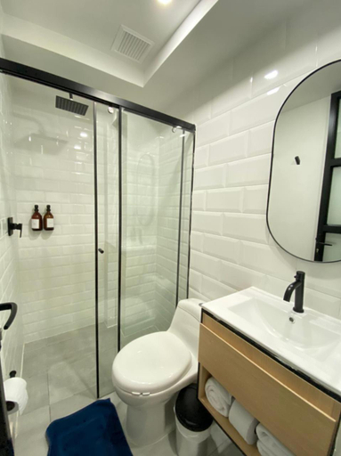 Bathroom 2, 80Cooliving Medellin, Medellín