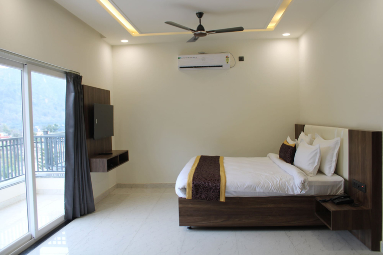 Bedroom 2, Hotel Grand Nitara, Garhwal