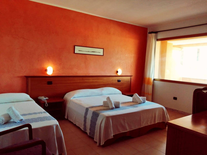Bedroom 3, Club Malaspina Hotel & Resort, Oristano