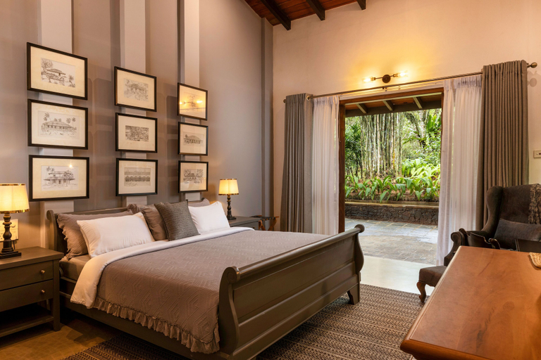 Room 4, The Weir House, Ganga Ihala Korale