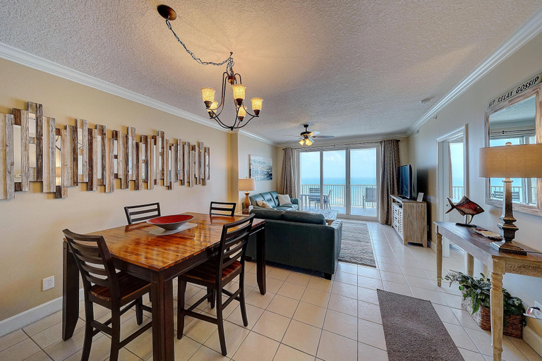 Food & Drinks, Ocean Villa 1104, Bay