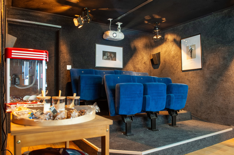 Cinéma Enchanté - cinéma & bain nordique, La Glâne