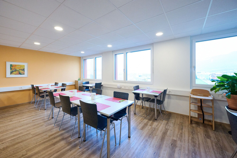 Food & Drinks 4, Smart Hotel Kreisel -- Self Check-in, March