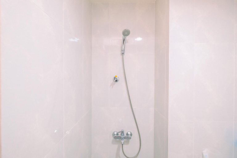 Bedroom 3, Simply Look Studio High Fl At Evenciio Margonda Apartment, Depok