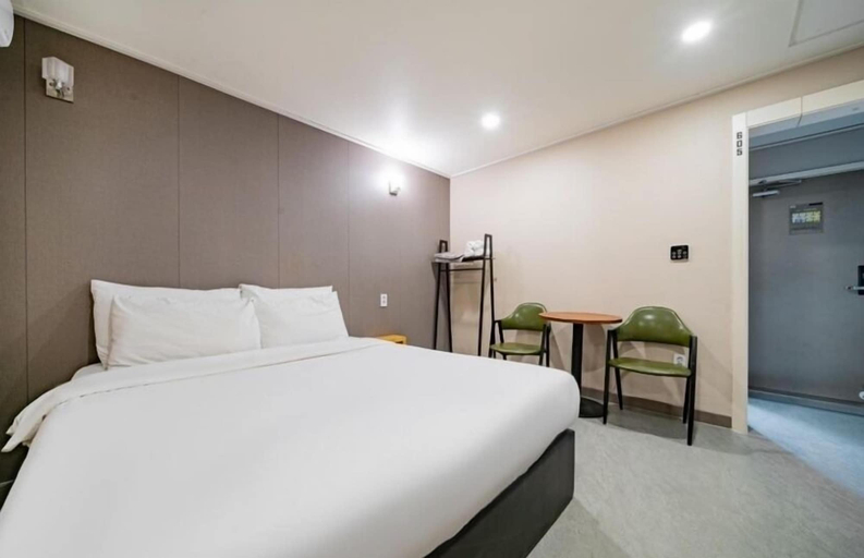 Bedroom 4, Busan Gwangalli Y, Suyeong