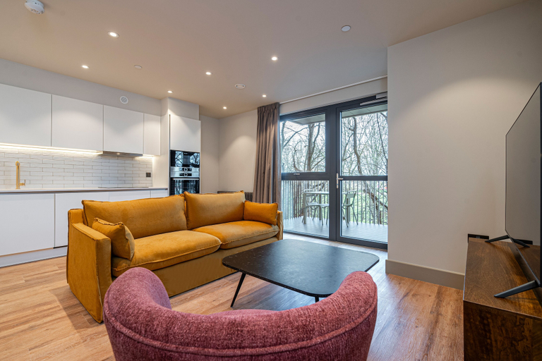 Others 4, Smart North London Apartment, London