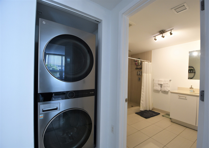 Bathroom 3, Lovely apt in the heart Midtown, Miami-Dade