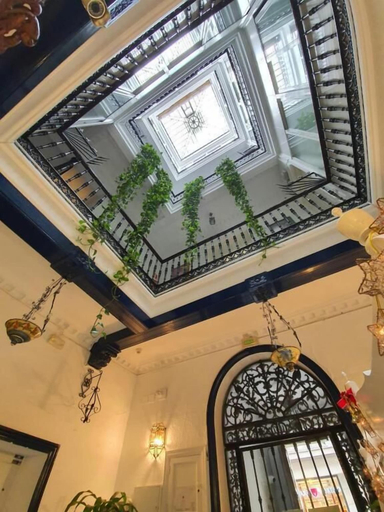 Others 5, Apartamentos Los Ángeles, Sevilla
