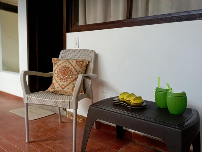 Others 4, San Jose HOUSE, Leticia