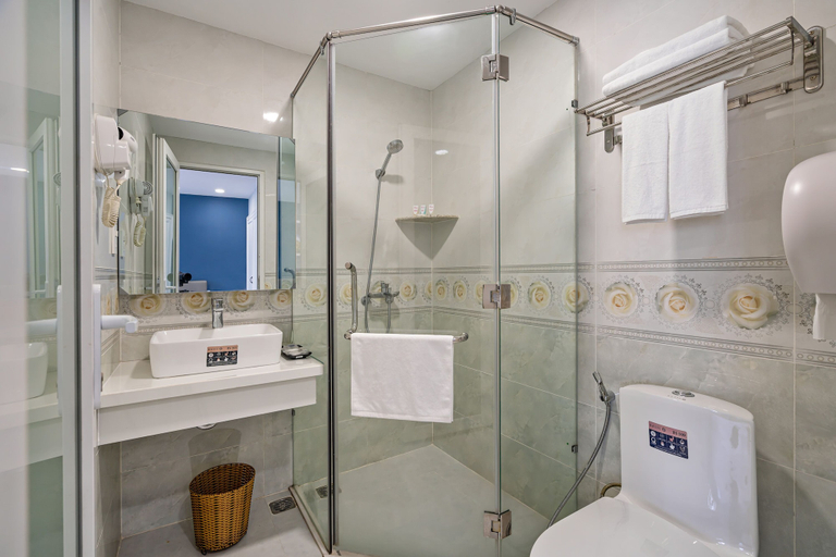 Bathroom 3, El Ocaso Boutique Hotel, District 7