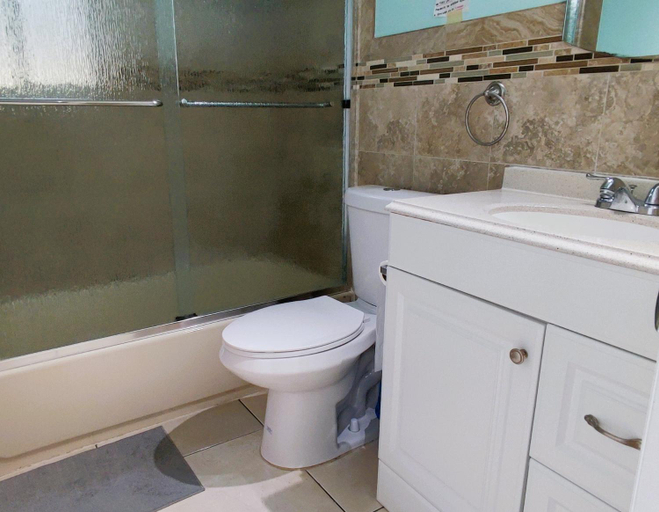 Bathroom 4, Summer Gardens Wynwood concept, Miami-Dade