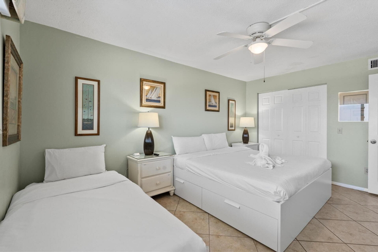 Bedroom 24