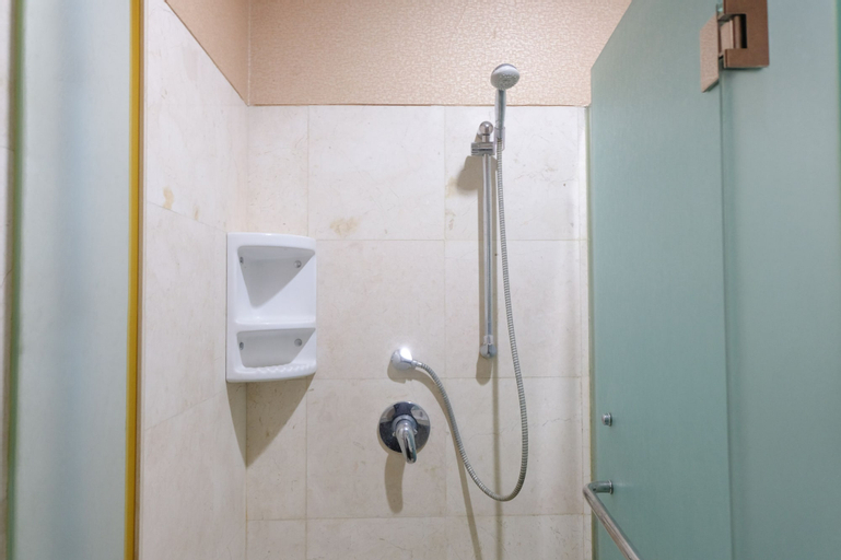 Bathroom 14