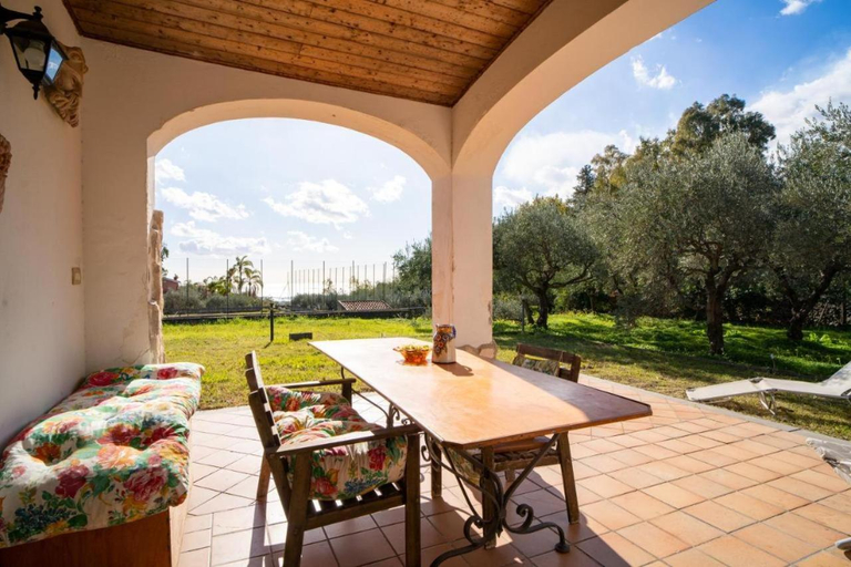 Others 5, Villa Etna Pippo, Catania