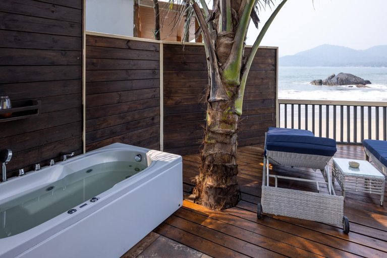 Bathroom 5, The Ark Comforts, South Goa
