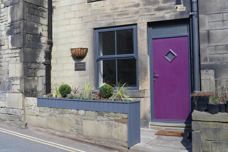 Others 5, Grooms House, Calderdale