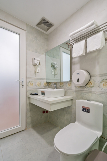 Bathroom 3, El Ocaso Boutique Hotel, District 7