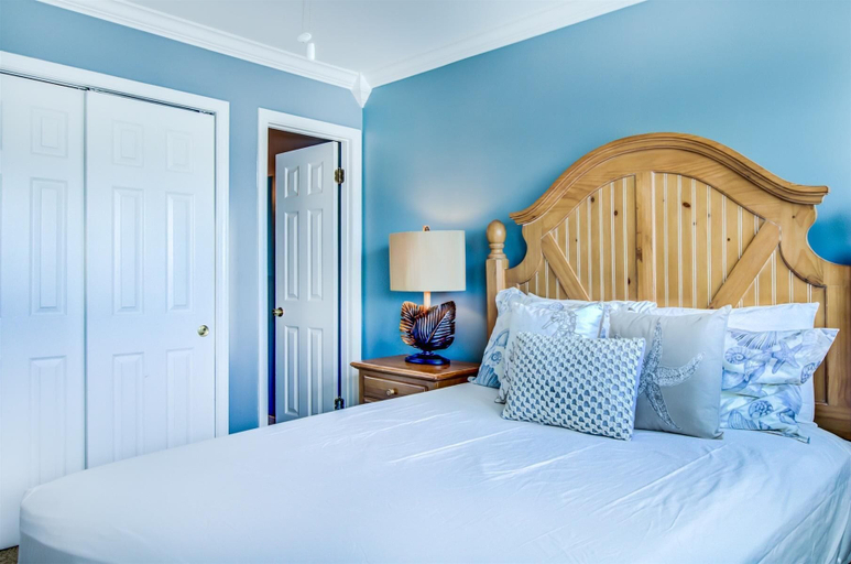 Bedroom 3, 4A, Castaway Cove, Walton