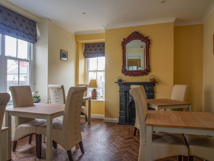 Others 3, Riverbank Bed and Breakfast, Powys