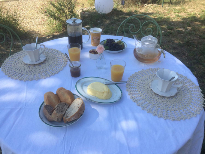 Food & Drinks, Chambre hotes Les Garrigues CUCURON, Vaucluse
