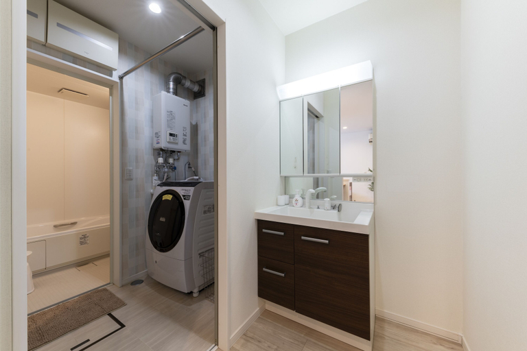 Bathroom 3, The Onyx Tomakomai, Tomakomai