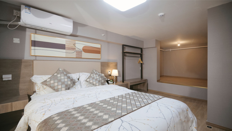 Bedroom 3, Serveyou Hotel - Free Airport Pickup Service & Free Canton Fair Shuttle Bus, Guangzhou