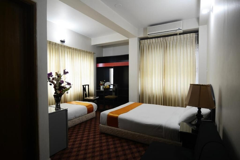 Bedroom 4, Hotel Holiday Xpress, Dhaka