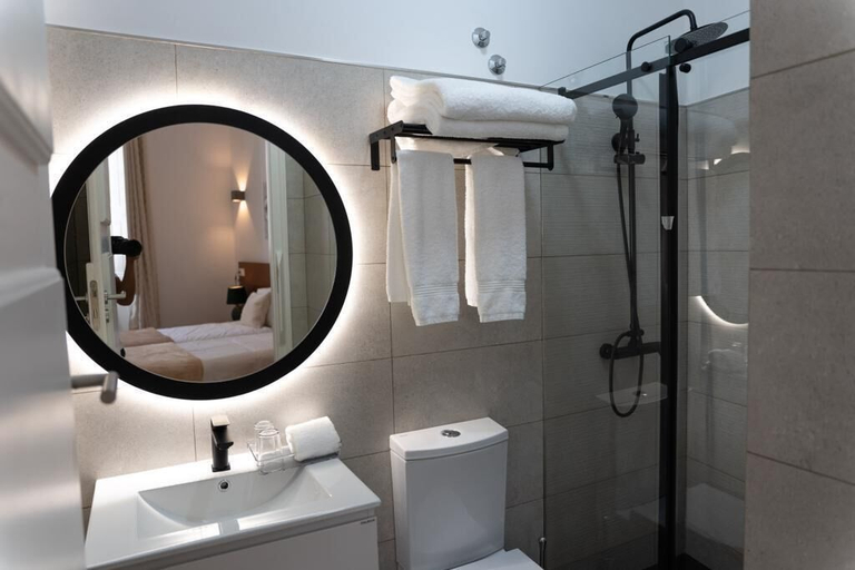 Bathroom 4, Guesthouse Palácio Diana, Évora