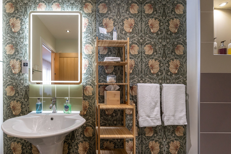 Bathroom 3, Broad Bay House, Eilean Siar