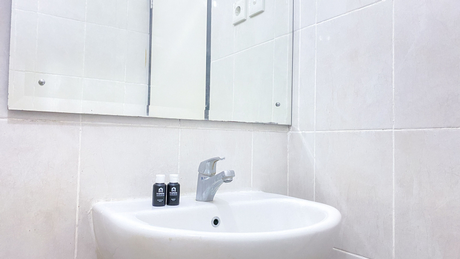 Bathroom 4