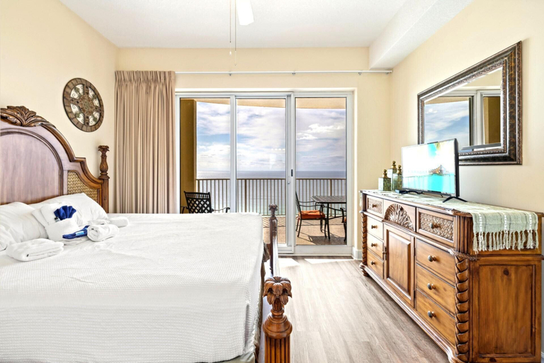 Bedroom 3, Ocean Villa 2101, Bay