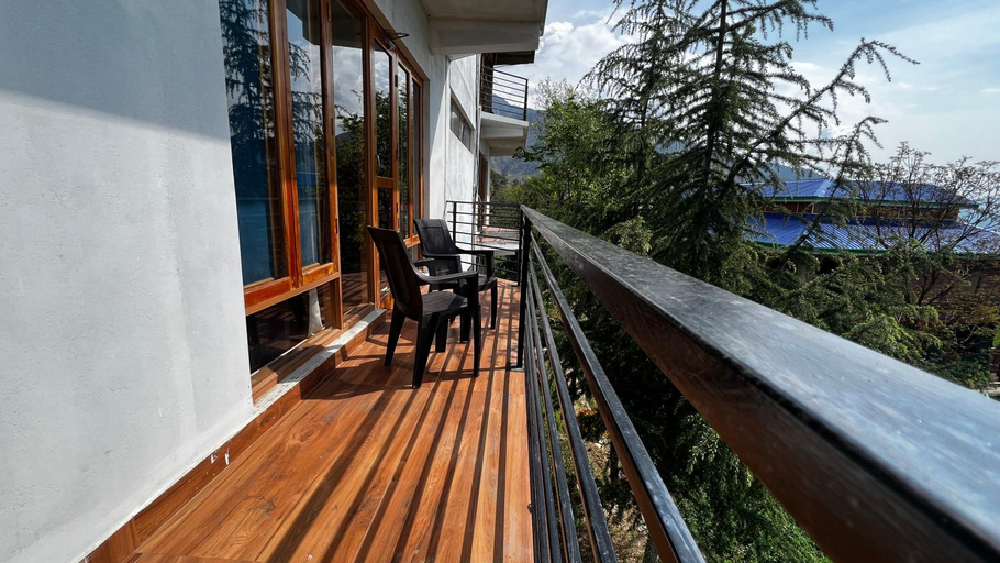 Others 5, Flyscape Hostel, Kangra