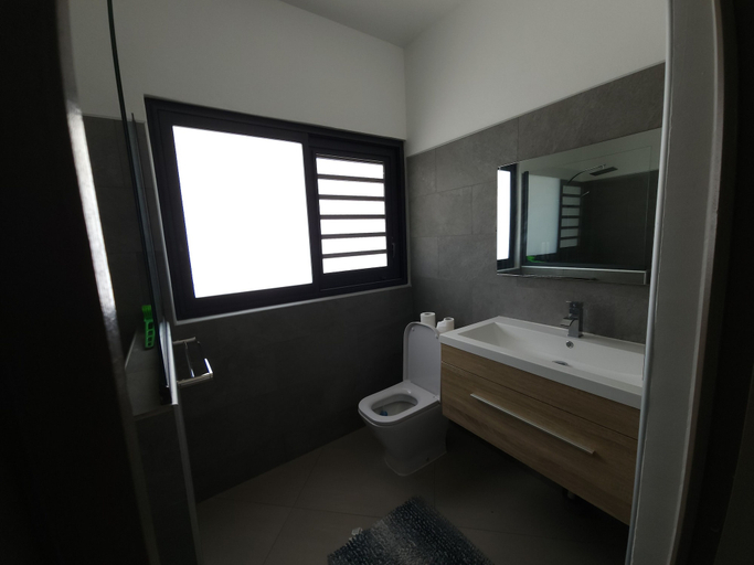 Bathroom 3, Villa Matoanui
