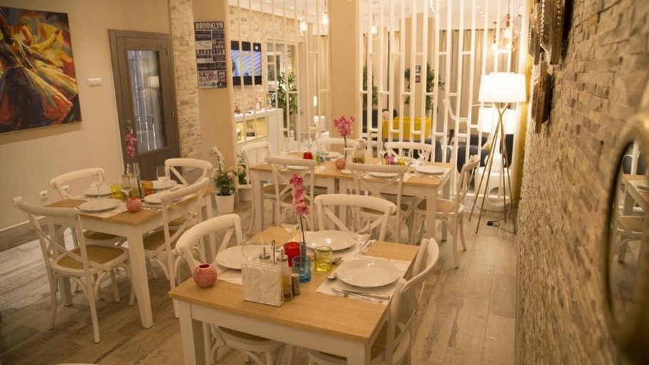 Food & Drinks, The Best Semiramis Hotel, Nouakchott