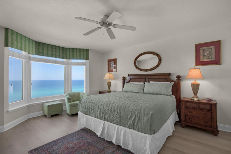 Emerald Beach 1036 - Turquoise Turtle, Bay