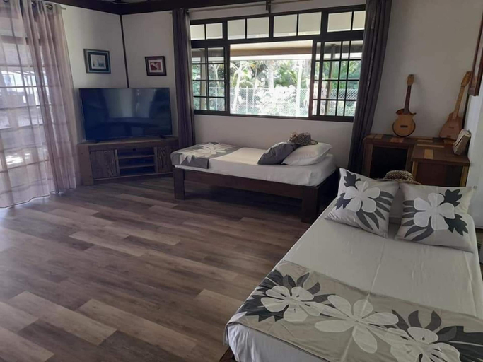 Bedroom 4, Fare Tetahora