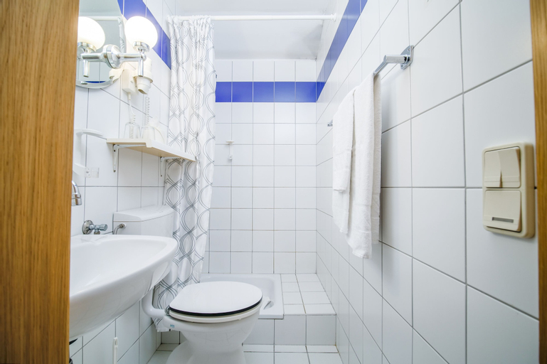 Bathroom 3