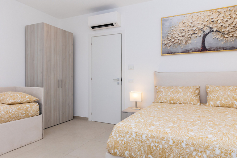 Bedroom 2, Villa Harmony Sorrento, Napoli