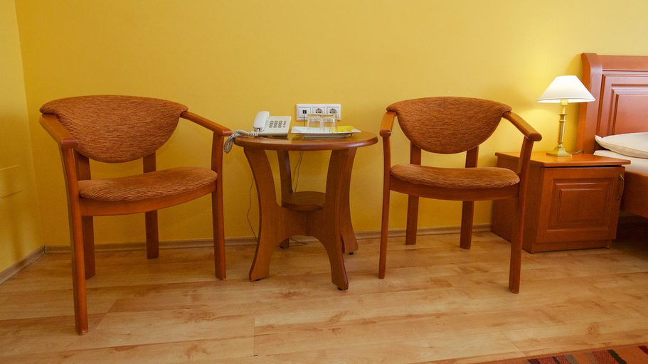 Others 5, Hotel Jarja, Hajdúszoboszló