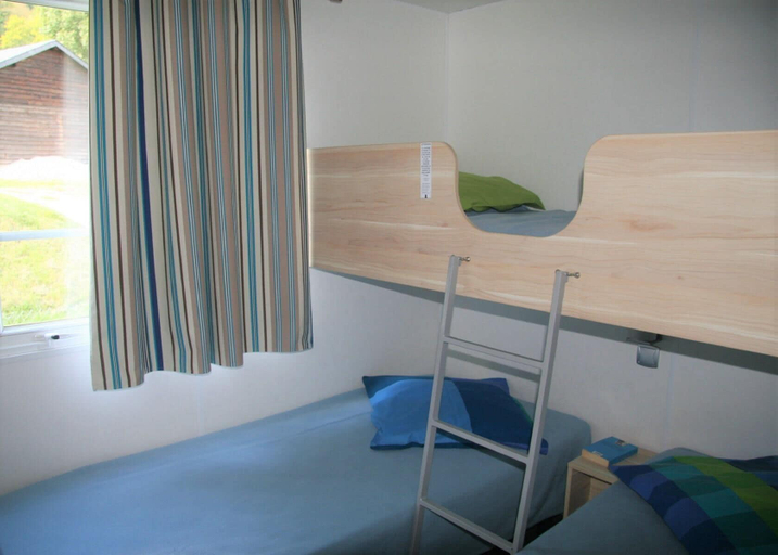 Bedroom 3, Camping Pradelongue, Haute-Garonne