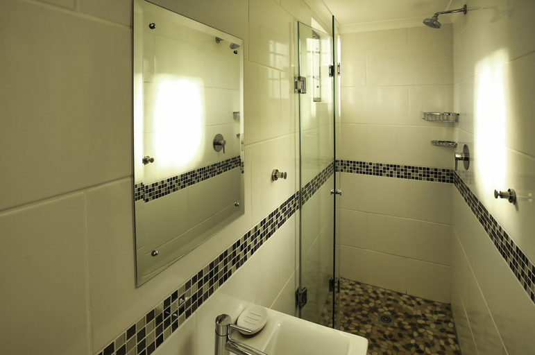 Bathroom 4, Top Deck Langebaan 6-sleeper, West Coast