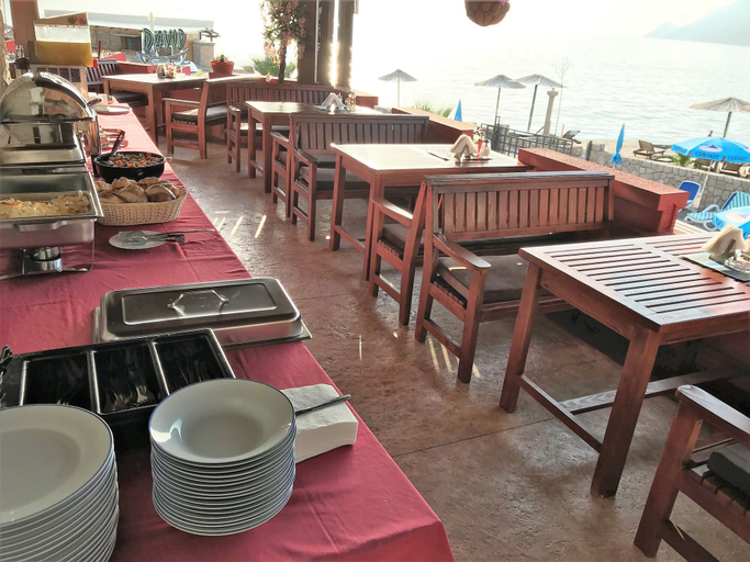 Food & Drinks 4, David Dobre Vode