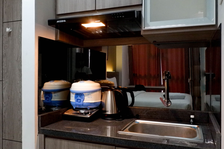 Others 2, Modern and Best View Studio Apartment at Taman Melati Surabaya By Travelio, Surabaya