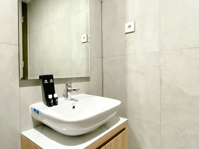 Bedroom 4, Cozy Studio Room Apartment At Pollux Chadstone, Cikarang