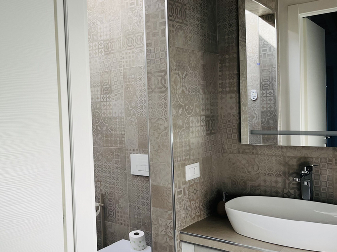 Bathroom 3
