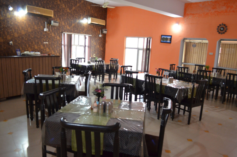 Food & Drinks 4, Hotel Alaknanda, Hardwar