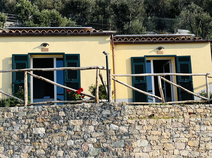 Exterior & Views 2, Eufonia del Mare, Savona