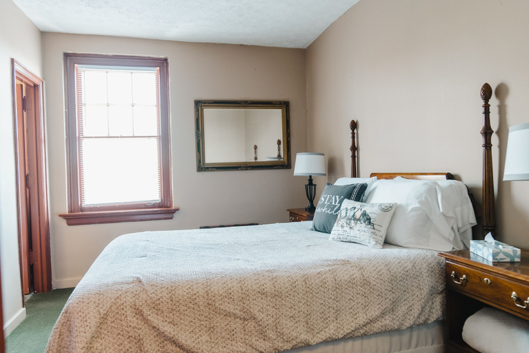 Bedroom 3, General Denver Hotel, Clinton