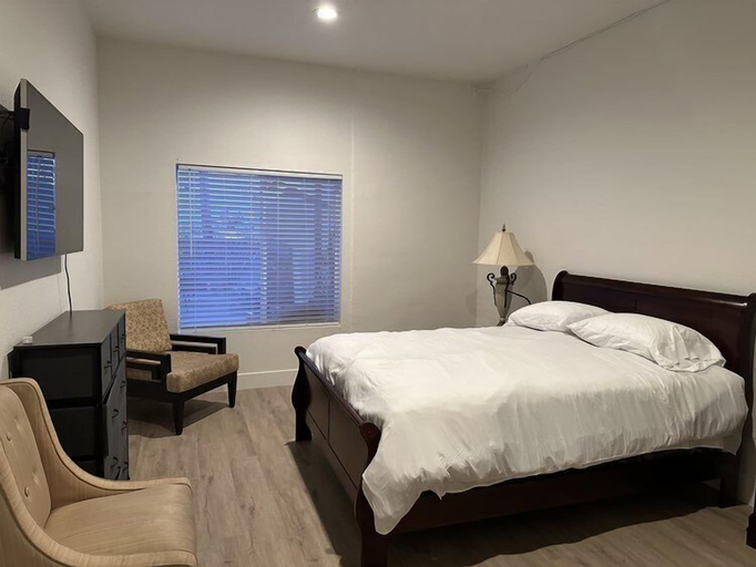 Bedroom, THE PLACE, Clark